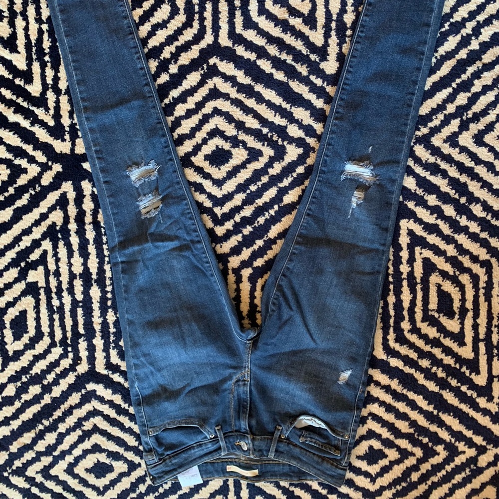 Levi’s Distressed Skinny Ankle Jeans